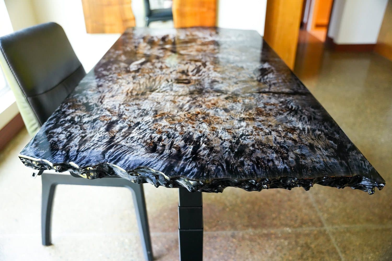 Luthier Slab Desk, photo 1 of 6